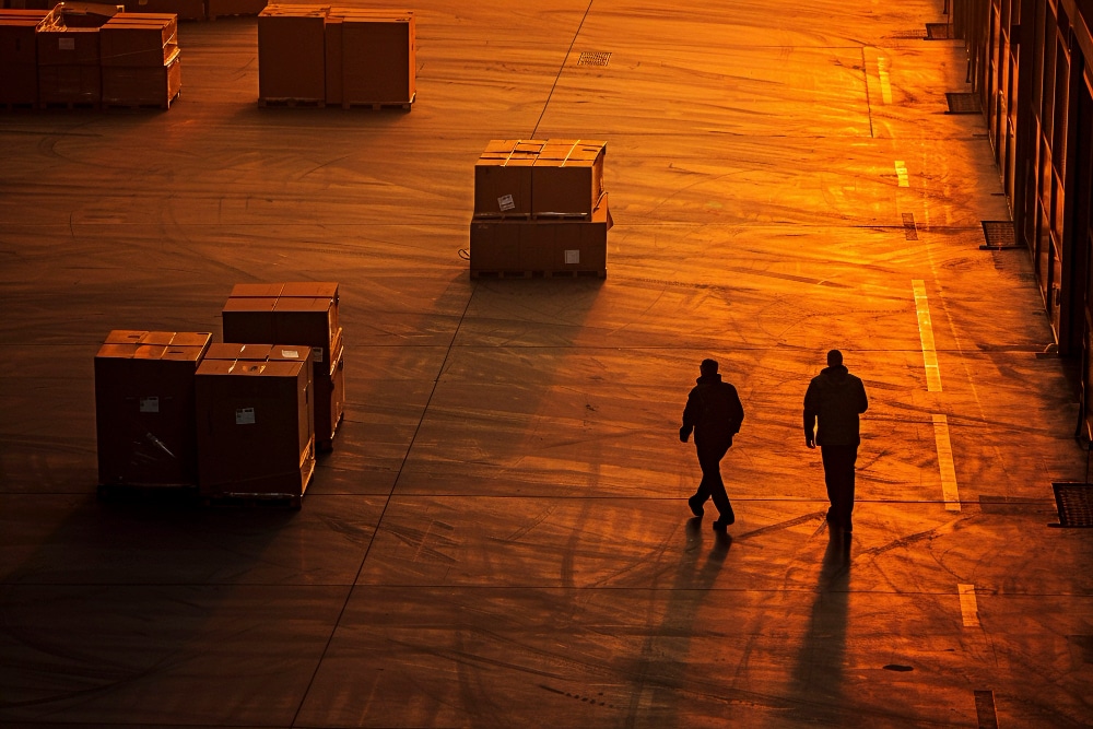 Cross docking logística em tempo real eficiente